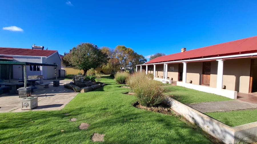 8 Bedroom Property for Sale in Memel Free State